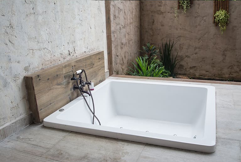 installazione vasca idromassaggio