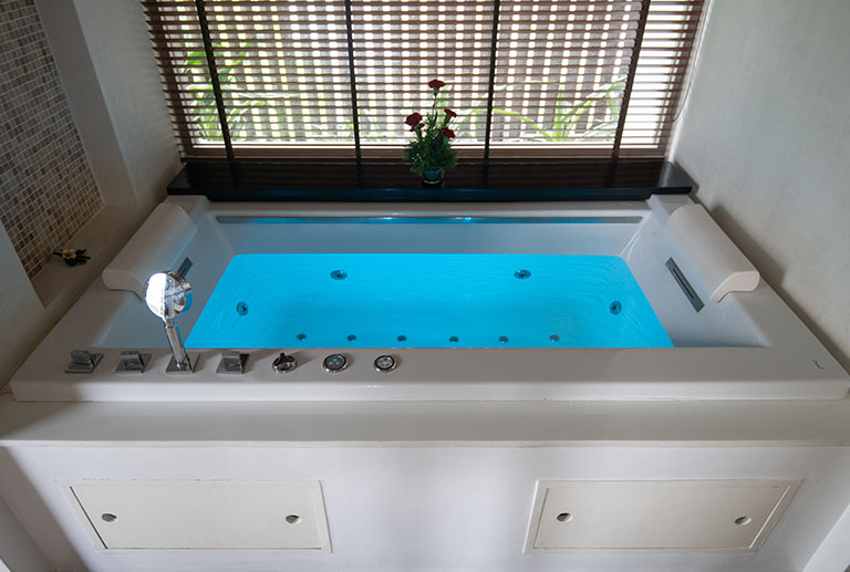 vasche da bagno con idromassaggio